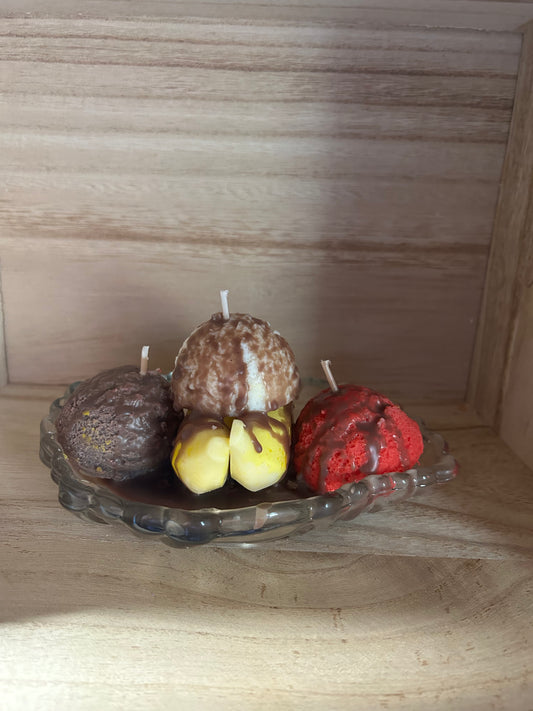 Banana Split soy wax candle